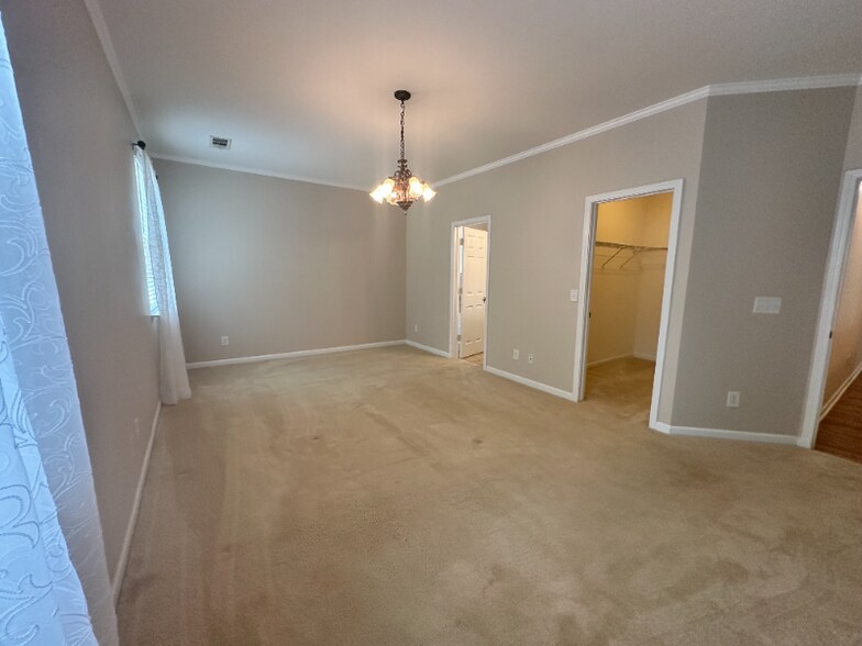 Building Photo - 59 Silver Maple Ln