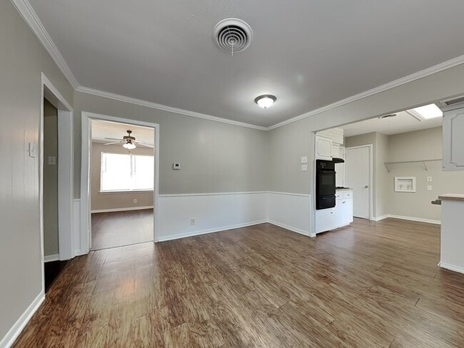 Building Photo - 614 Maydelle Ln