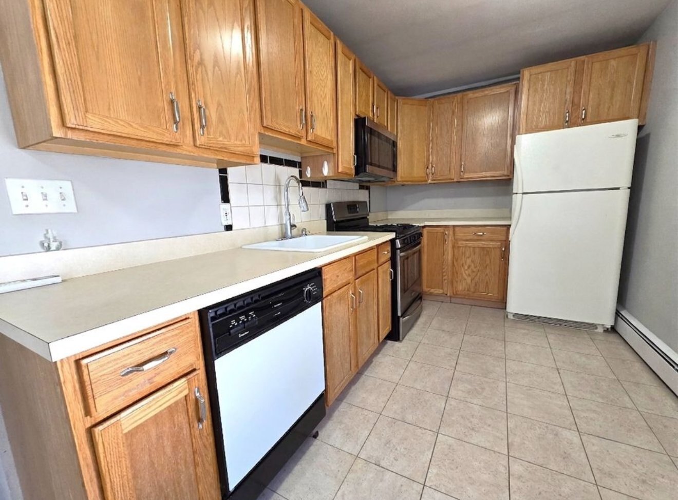Building Photo - 109 Rhoda Ave