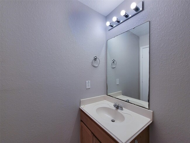 Building Photo - 20759 Cypress Crescent Ln