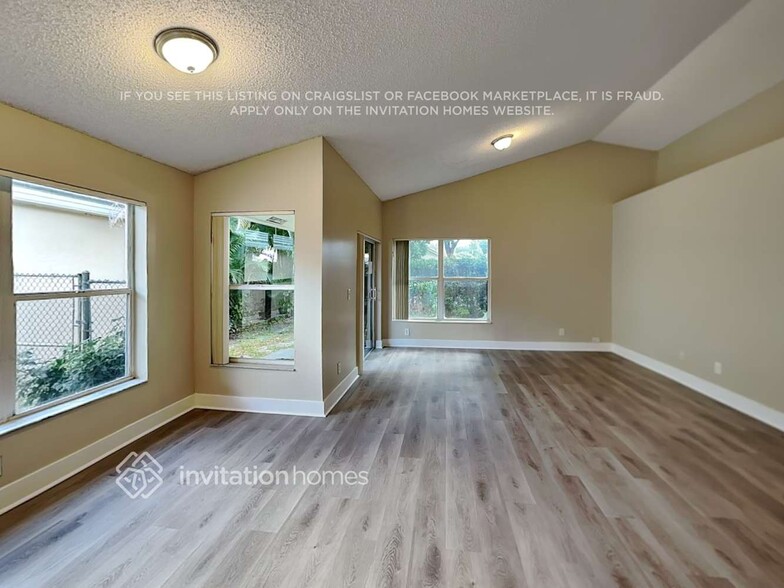 Building Photo - 9220 Arborwood Cir