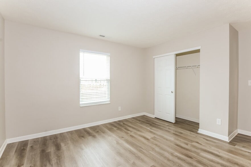 Building Photo - 508 Grassy Bend Dr