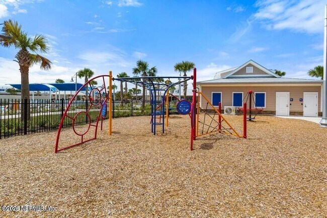 Building Photo - 260 Brandon Lks Dr