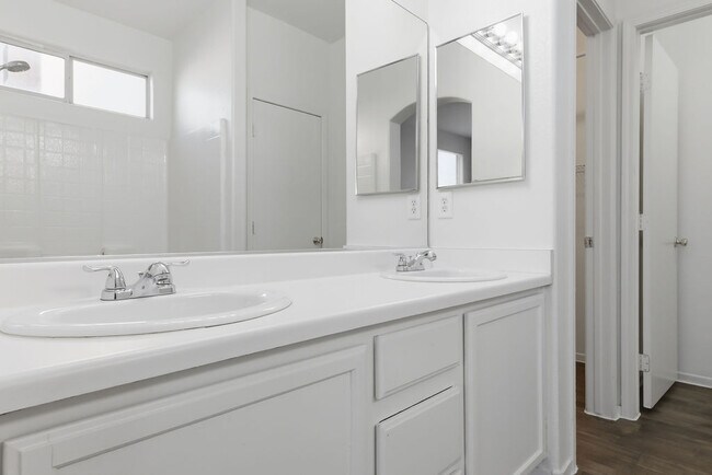 Building Photo - 2529 Rainbow Cactus Ct