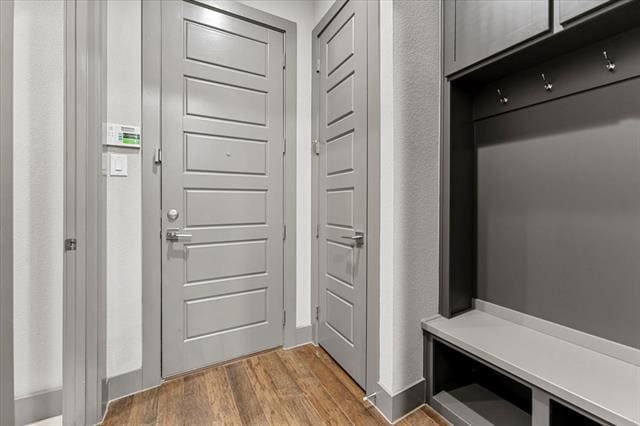 Building Photo - 7112 Royal View Dr