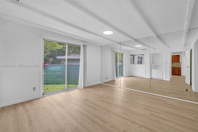 Building Photo - 5096 SW 28th Terrace