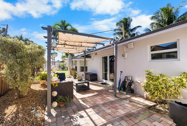 Building Photo - 1605 Treemont Ave