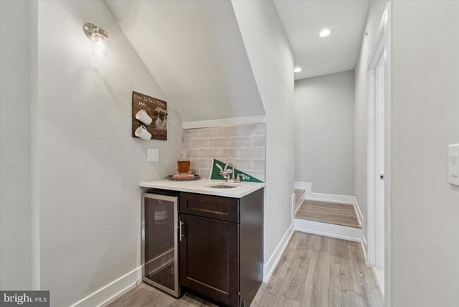 Building Photo - 710 Cantrell St