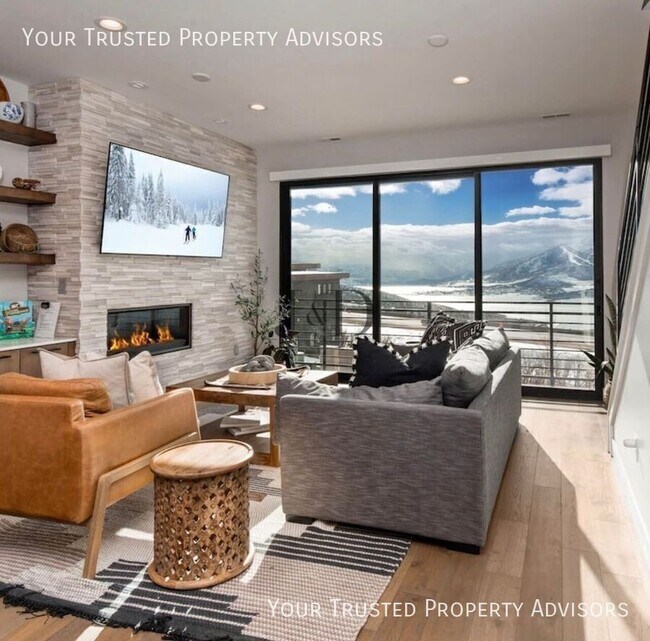 Building Photo - 807 E Klaim Dr