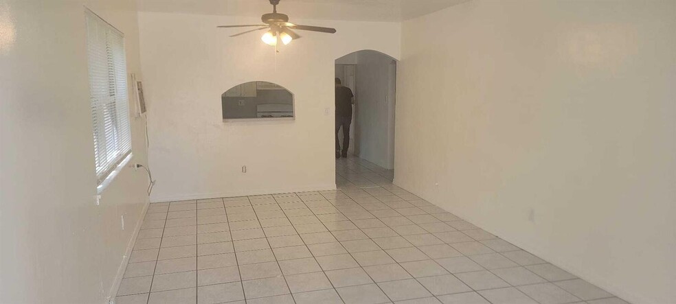 Building Photo - 1855 Sherman St