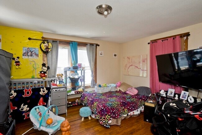 Building Photo - 3 St Paul St