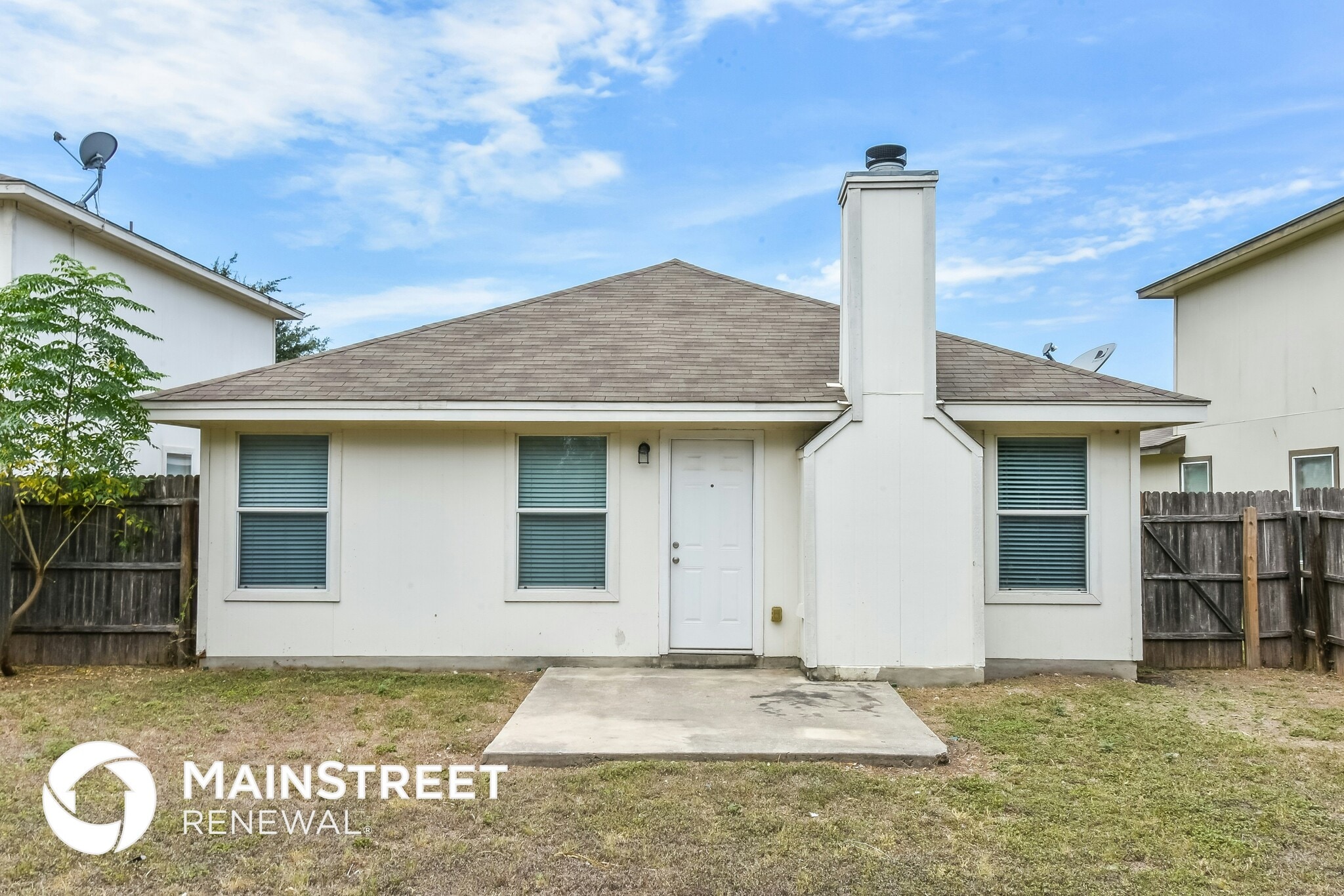 Building Photo - 6319 Cougar Village