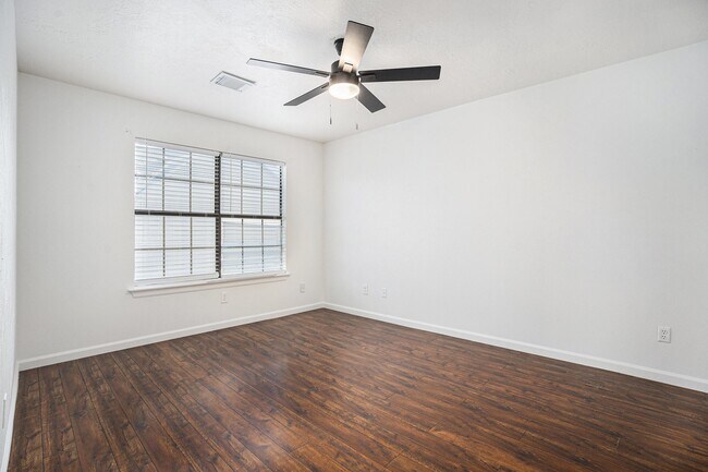 Building Photo - 1719 Dogwood Brook Trail