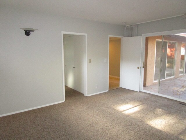 Building Photo - 15500 Del Gado Dr