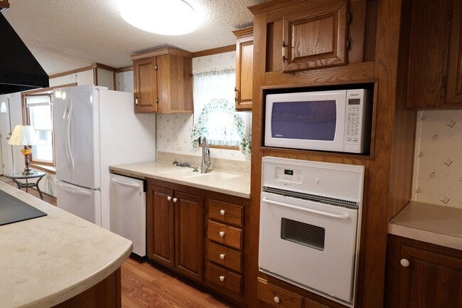 Building Photo - 922 Moss Oak Ct