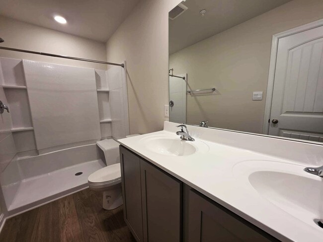 Building Photo - 1424 Sugarplum Ln