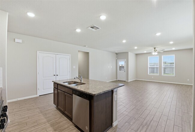 Building Photo - 24715 Oakheath Arbor Ln