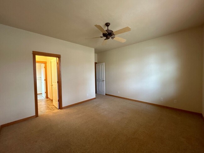 Building Photo - 3 Bedroom / 2 Bathroom House in NW Redmond - PENDING APPLICATION