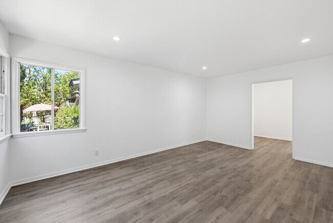 Building Photo - 4264 W Broadway