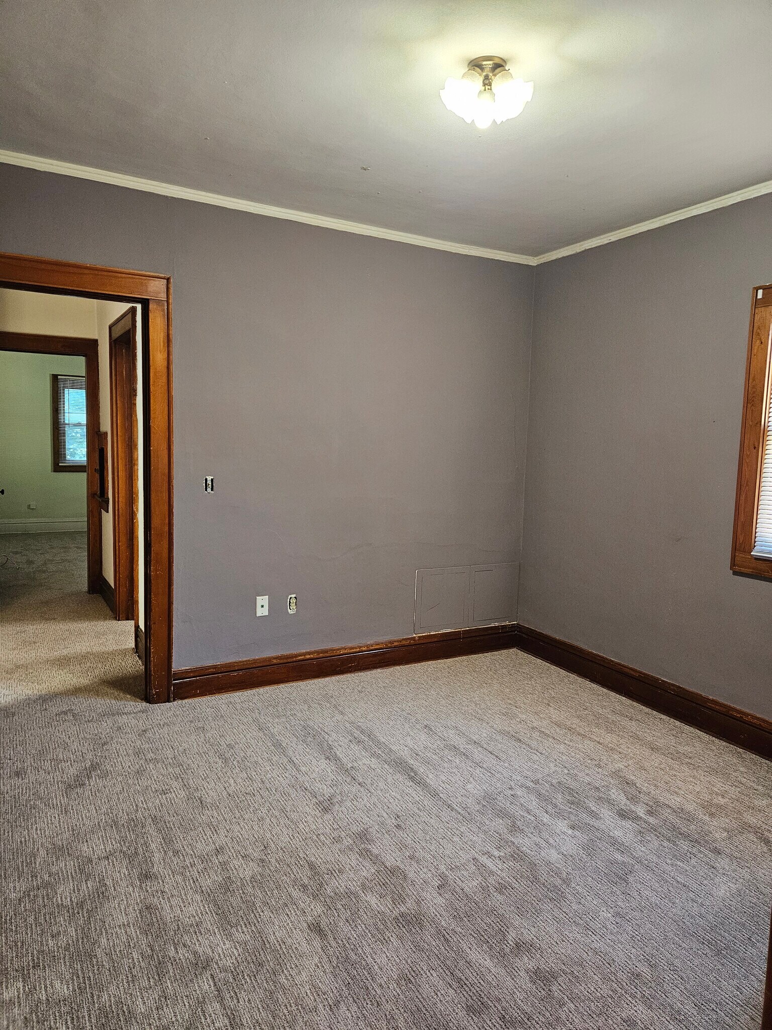 Building Photo - 2567 N Frederick Ave
