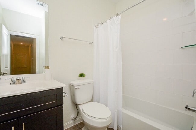 Building Photo - 18134 Sonresa Wy