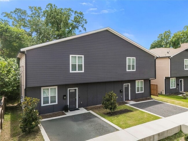 Building Photo - 7422 Mount St