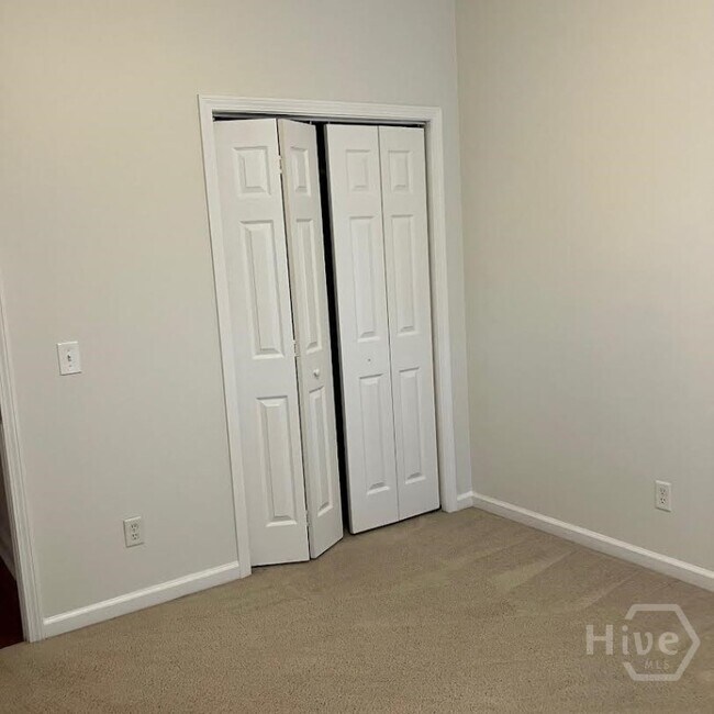 Building Photo - 186 Sterling Woods Dr