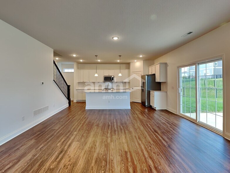 Building Photo - 8411 Northpoint Dr