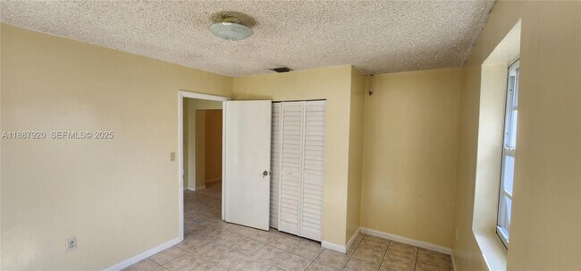 Building Photo - 1773 NE 146th St