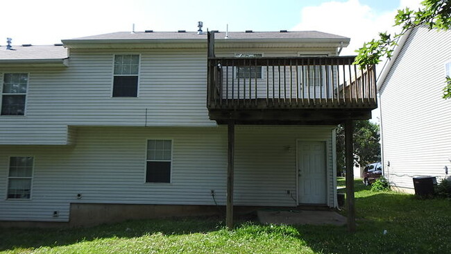 Building Photo - 3bed 1.5 bath Townhome in East Independence