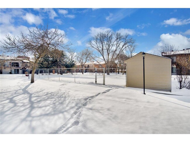 Building Photo - 7300 York Ave S