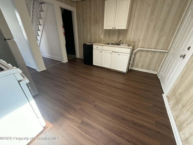 Building Photo - 112 Green Pl