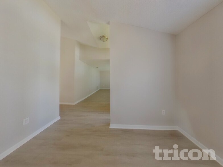 Building Photo - 1044 Darlington Ct