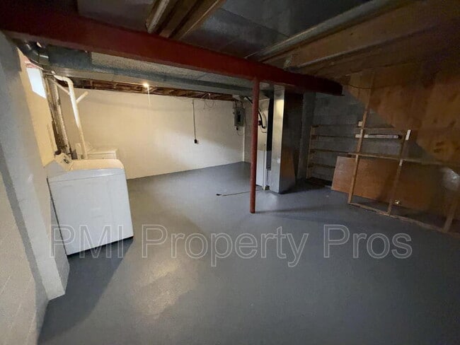 Building Photo - 8148 S 88th St