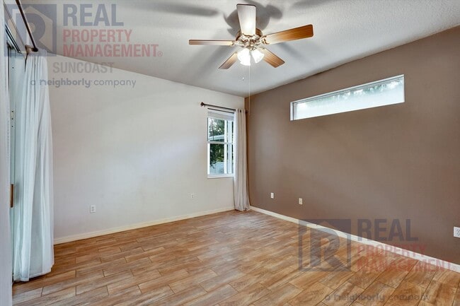 Building Photo - 8231 46th Ct E