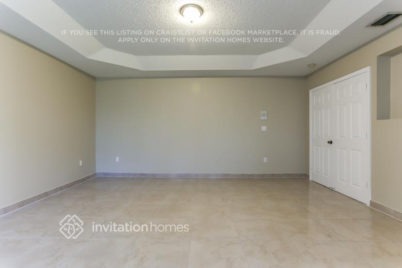Building Photo - 2893 SW 174th Ave