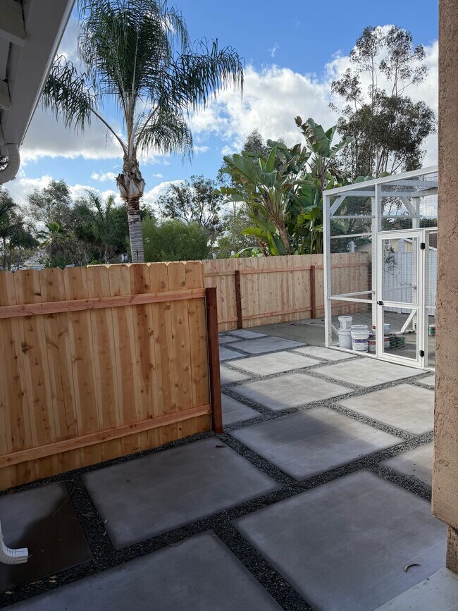 Building Photo - 7595 Saranac Ave