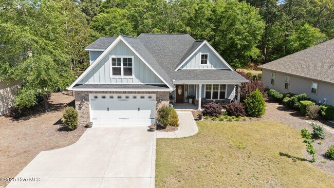 Building Photo - 130 Heath Ct