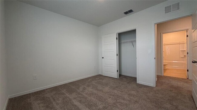 Building Photo - 5152 Native Mile Lp
