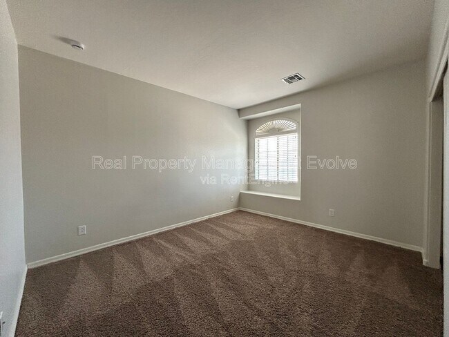 Building Photo - 9707 S 45th Ave