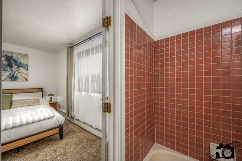 Building Photo - 4401 Reka Dr