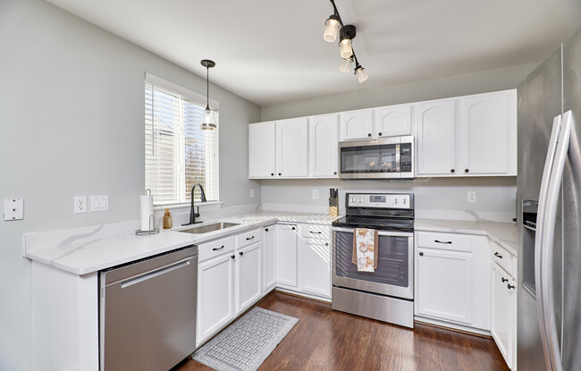 Kitchen - 408 Covered Bridge Ln