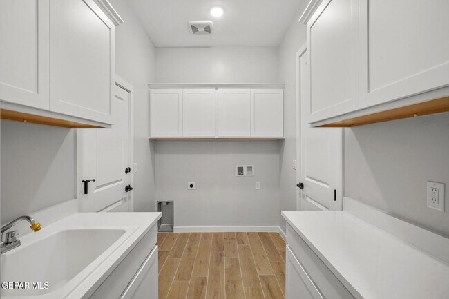 Building Photo - 7305 Cimarron Rim Dr