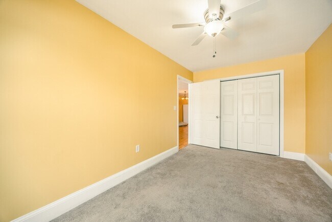 Building Photo - 426 Mt Hope St