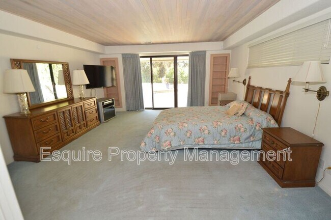 Building Photo - 31 Alviso Dr