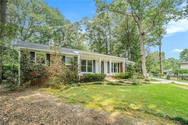 Building Photo - 3302 Lenox Pl NE