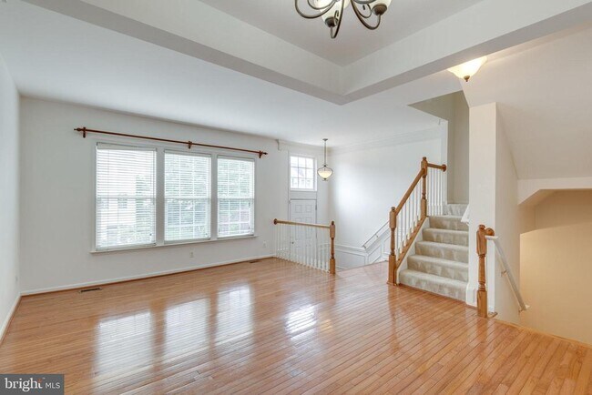 Building Photo - 43794 Virginia Manor Terrace