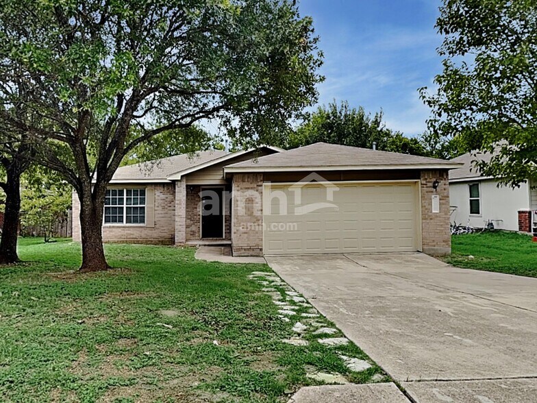 Primary Photo - 216 Fall Creek Dr