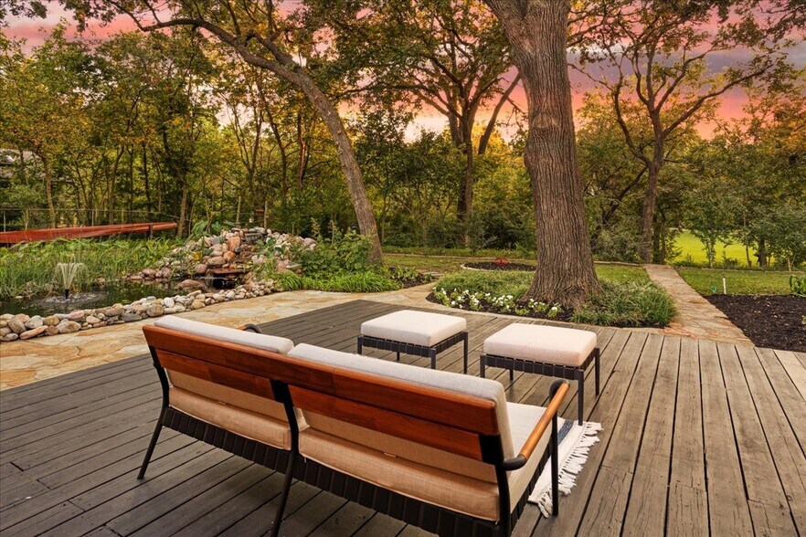 Building Photo - 524 N Wharton St