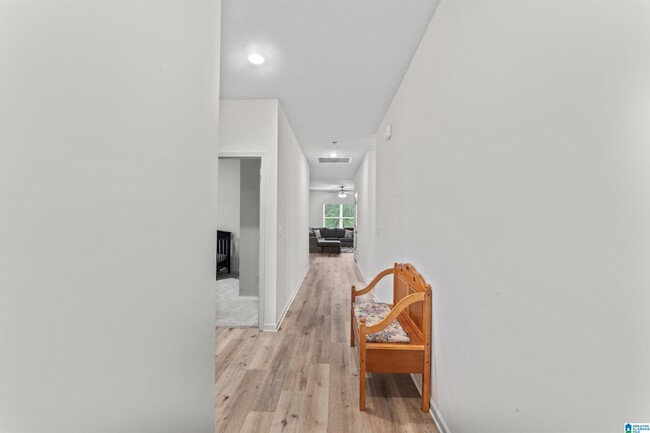 Building Photo - 991 Archers Trail N